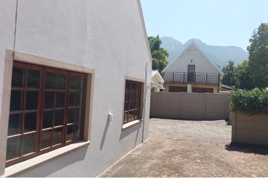 3 Bedroom Property for Sale in Denneoord Western Cape